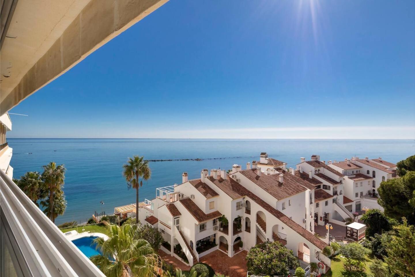 Stunning Apartment 50 Meters From The Sea Benalmádena Exterior foto